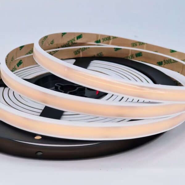 24V IP67 Silicone Extrusion COB LED Strip Spotless 480D (1)
