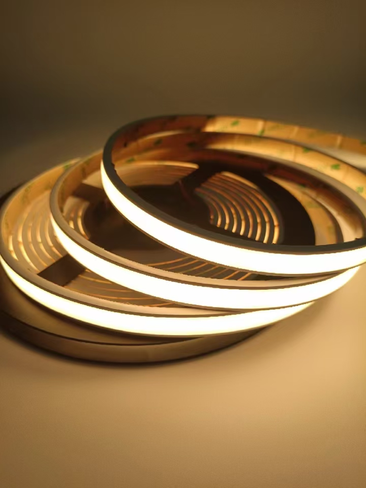 24V IP67 Silicone Extrusion COB LED Strip Spotless 480D 2