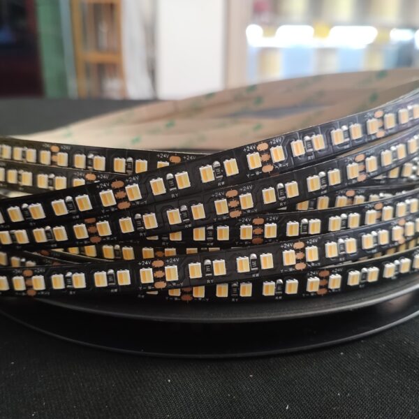24V 180D CCT strip 2in1 chip